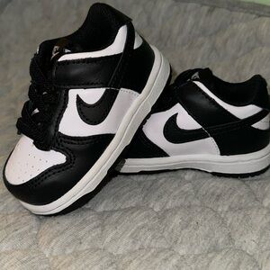 Nike Kids Black and White Sneakers